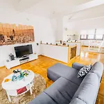 Luxury 3 Story House- View Sarajewo