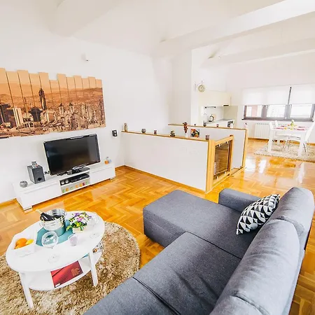 Luxury 3 Story House- View Sarajevo